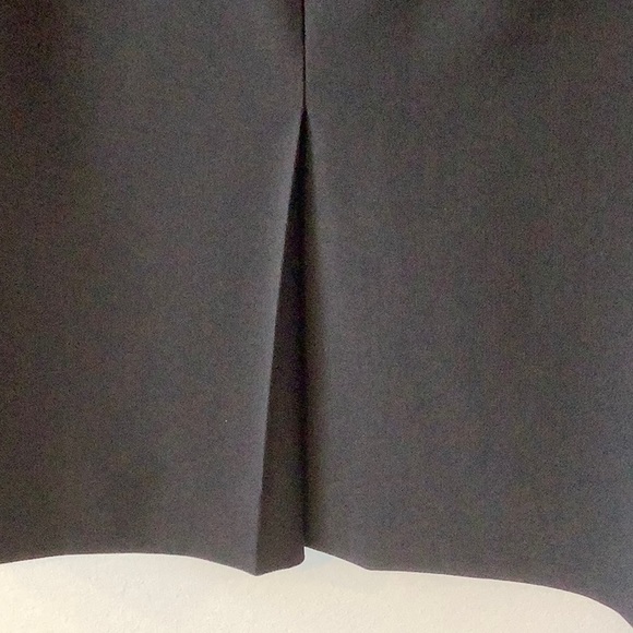 Brooks Brothers Basic Black Skirt - size 12 - FTTS - Picture 2 of 4